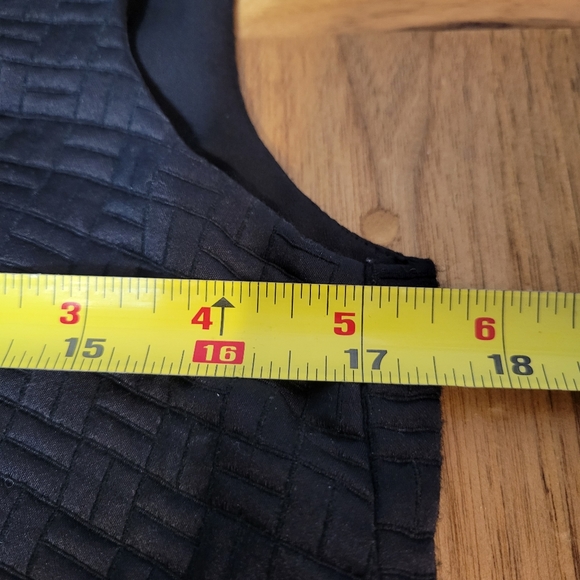 Ivy + Blu size 4 perfect little black v-neck dress with built in slip - Picture 6 of 12